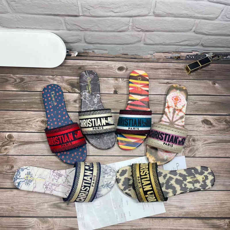 Christians Slipper New Wear Women's External Slippers Letter Summer Embroidery Flat Bottom Word Cool Version of Our Family High D2022