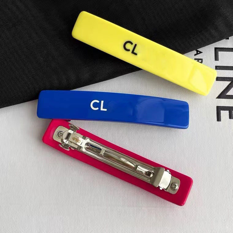 

Newest fashion acrylic Hair Clips Barrettes girls simple personality letters designer sweet candy pink blue yellow hairpins high quality with brand box