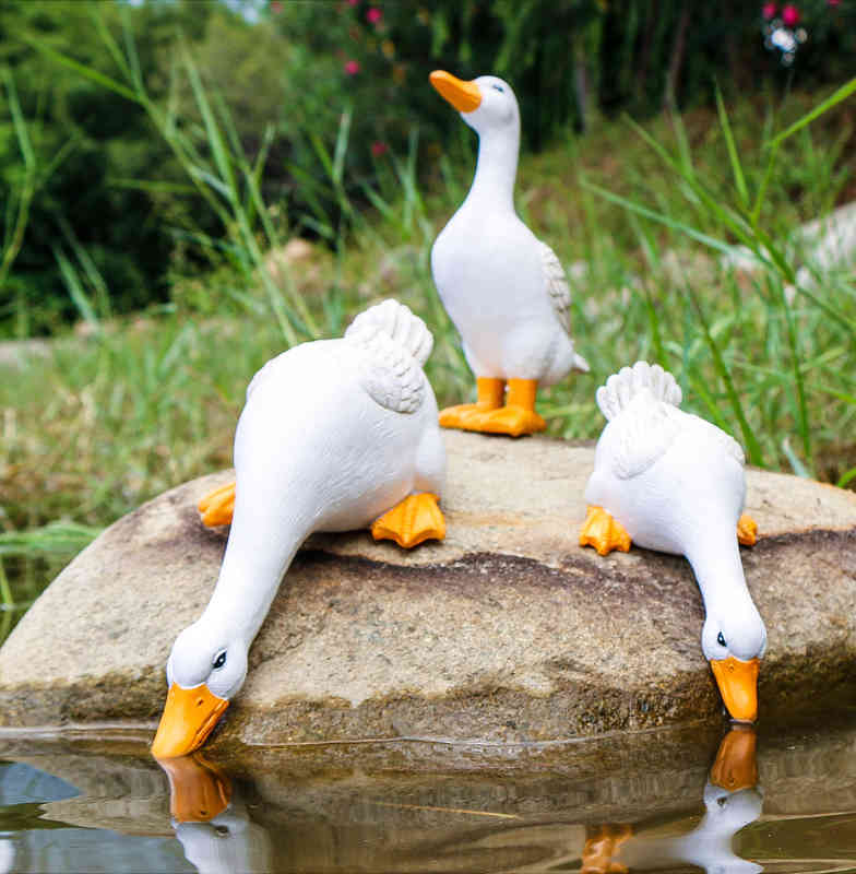 

Outdoor simulation animal lovely water drinking duck courtyard garden pool fish pond waterscape decoration