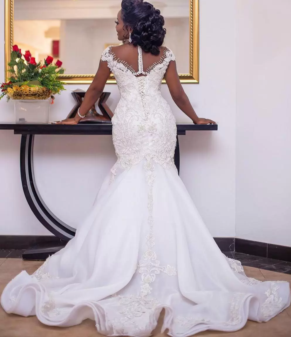 Plus Size Arabic Lace Mermaid Wedding Dresses Aso Ebi Luxurious Applique Beaded Sheer Neck Bridal Dresses Vintage Vestido De Novia