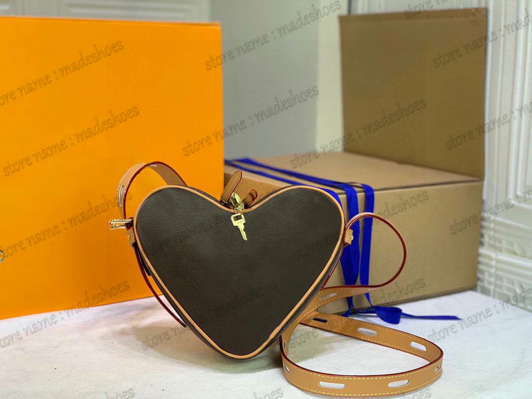 

Limited Edition GAME ON Coeur Heart Shape Shoulder Bag Damier Ebene Monograms Brown Flower Letter Designer Cross Body Mini Women Luxurys Leather Bag