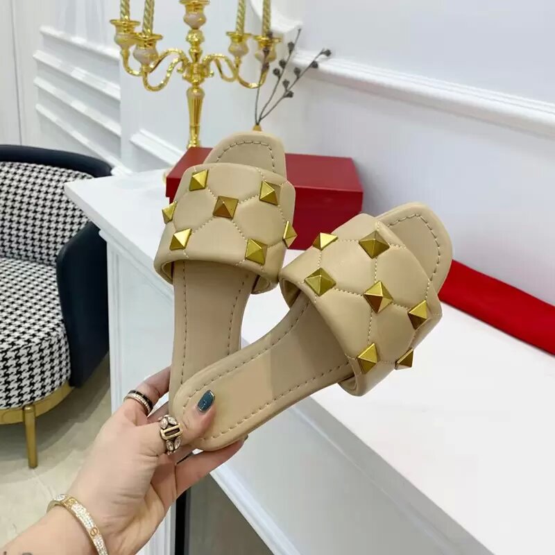 

2022 summer new women's sheepskin slippers trendy fashion designer diamond rivets flat bottom non-slip sexy sandals size 35-42, Nude