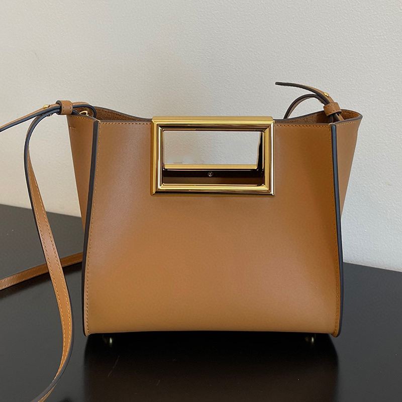 

Design Retro Solid Color Leather Shoulder Bag Hardware Handle Multifunctional Ladies New Handbag Large Capacity Shopping Bag Fashion Versatile, Light brown