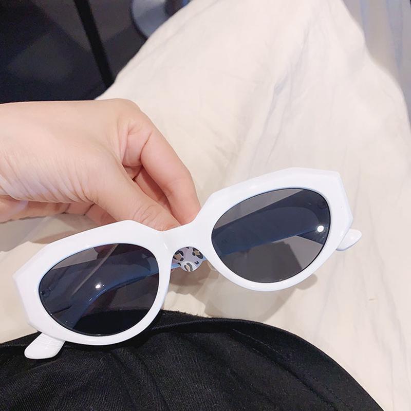 

Sunglasses Fashion Vintage Small Frame Cat Eye Women 2022 Designer Sun Glasses Female Travel Sexy Ladies Shades