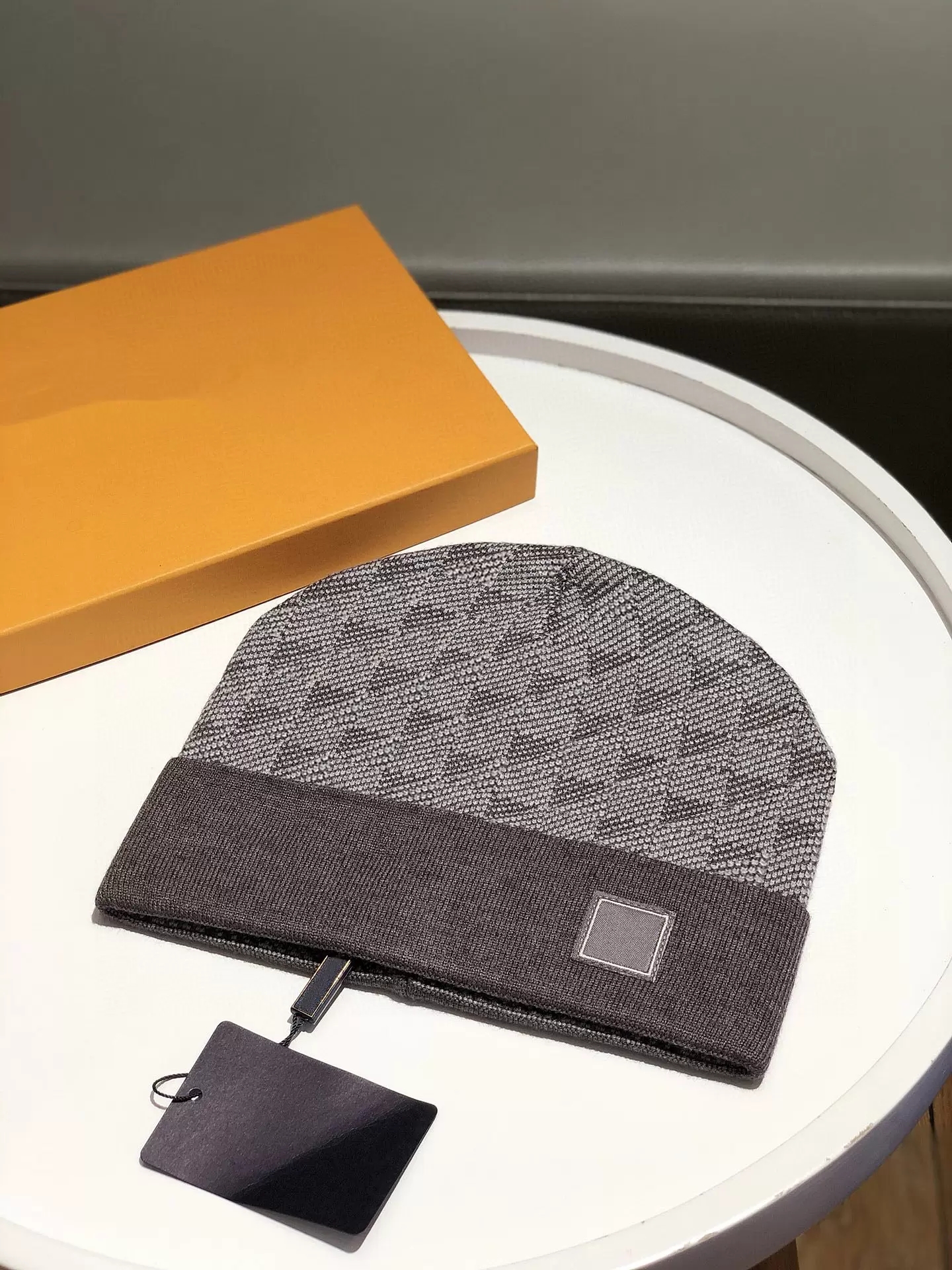 

22WW winter Designer Skull Caps Fashion Stippled Knitted Beanie Cap Good Texture Cool Hat for Man Woman 8 Colors High-quality