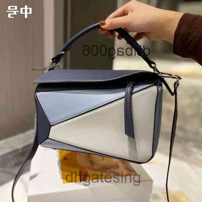 Sac de luxe 2022 Loewbag Designer Sacs Puzzles Fashion Leather Messenser Messenger Handsbag Splicing Diamond Irregular Evrz