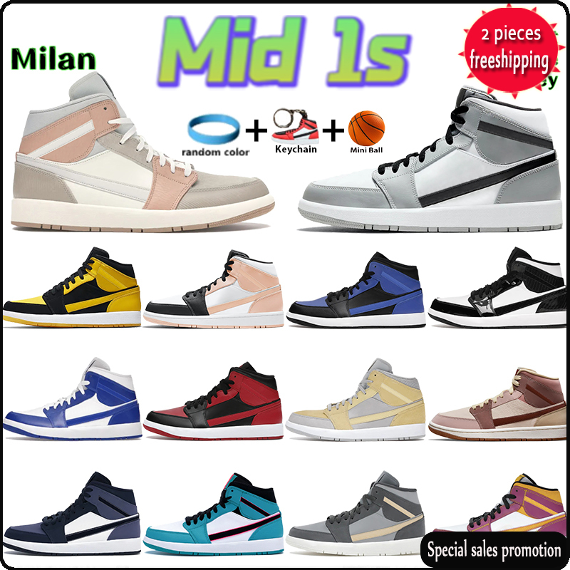 

2022 Mid 1 1s Sneakers Men Basketball Shoes Light Smoke Grey Milan Kentucky Blue Banned Barely Rose UNC Hyper Royal Classic Sport Trainers Mens, 35. black chile red