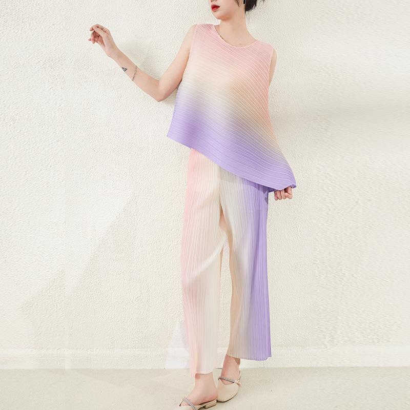

Women's Two Piece Pants Miyake Pleated Fashion Suit Women Summer Korean-Style Gentle Top Two-Piece Anti-Aging Casual Fashionable Wide Leg Pa, Pink-a