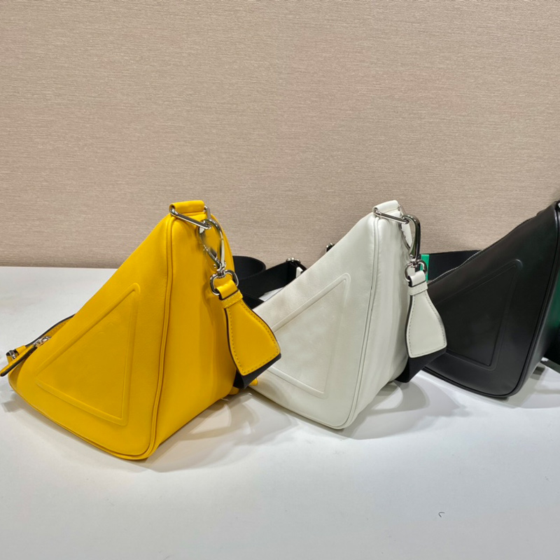 

Triangle Shoulder Bag Pouch Waist Chest Pack Crossbody Bags Clutch Couple Sports Students Leather Cross Body Purse Women Triangles Wallet, 26*14*12cm