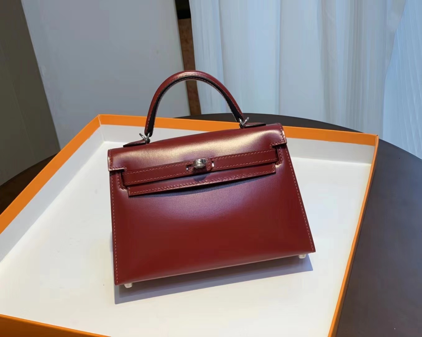 

luxury handbags top handle bags luxuries designers women skin customied products custom your own ideas work lady leather fashion Box leather handmade artwork, Red