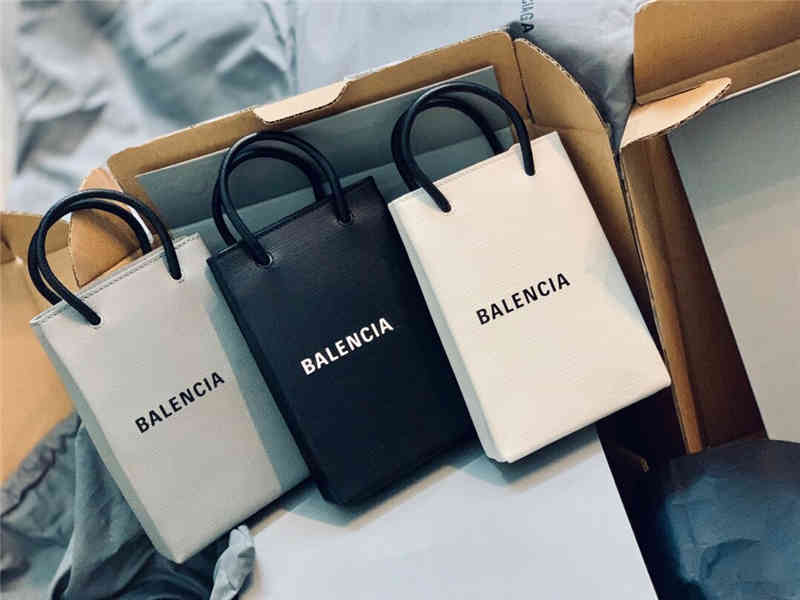 

Designer Balenciga Handbag Paris b Family Cowhide Letter Shopping Bag Crocodile Single Shoulder Messenger Mini Small Square Men's and Women's Mobile Phone Crossbody, Black