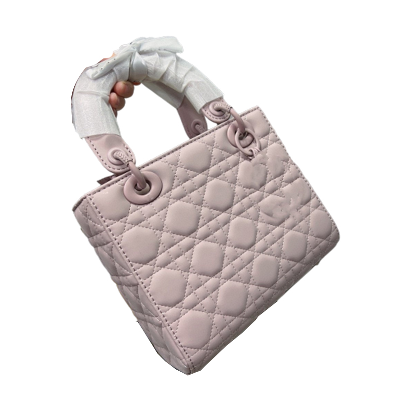 Light Pink Princess Diana Dies Bag Handbag Diamond Version Rattan Women's Messenger Shoulder Bags Designer Early Spring Patchwork