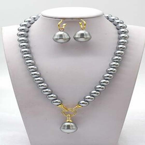 

10mm Multicolor Shell Pearl Teardrop Pendant Necklace Earring Set 18'', Gray