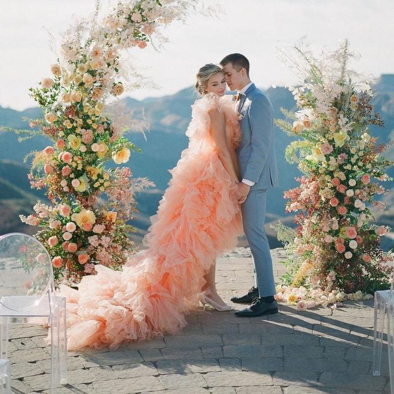 

Casual Dresses Sweet Orange Puffy Tulle A Line Bridal Dress Fashion High Low Ruffles Tiered Mesh Prom Gowns With Train Sleeveless Formal Par, Burgundy