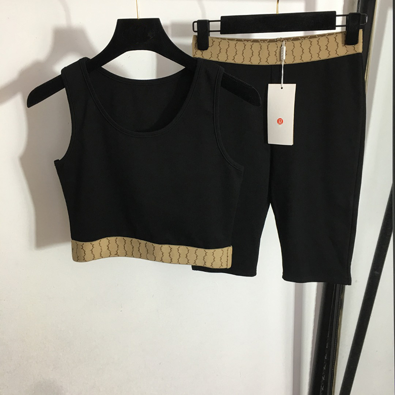 

Black Elastic Women Sportswear Two Pieces Ladies Running Tracksuits Summer Simple Letter Sports Vest