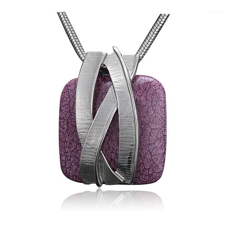 

Creative Square Resin Pendant Necklace For Women Fashion Exquisite Long Sweater Chain Jewelry Bijoux Gifts Chains