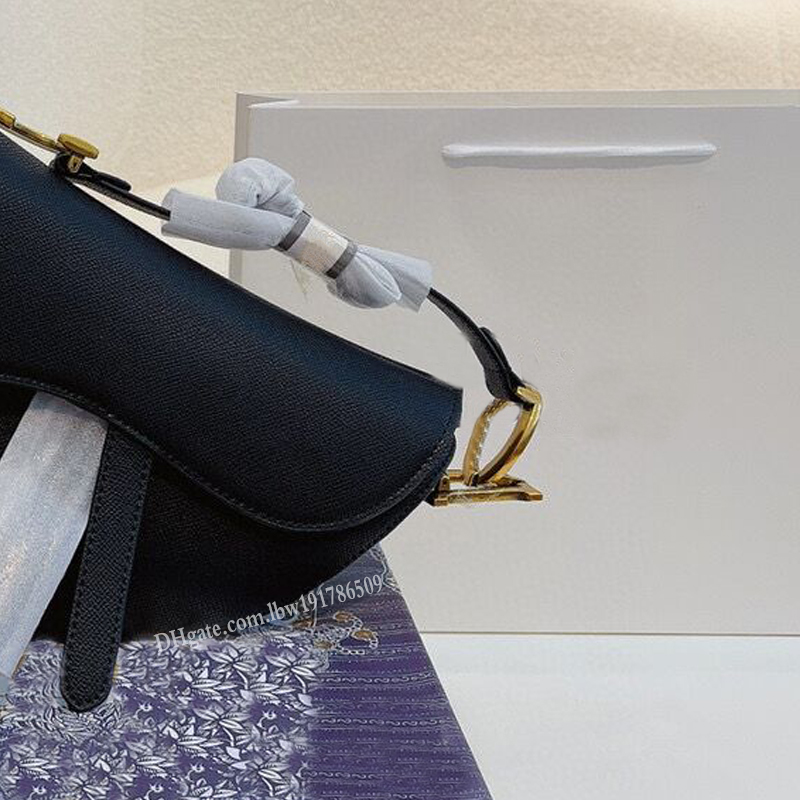 

Summer High Quality Luxurys Designer Women saddle bag fashion bag Simple Plain Letter Genuine Leather Shoulder Bags Lady 2022 CrossBody Handbags purse, Red