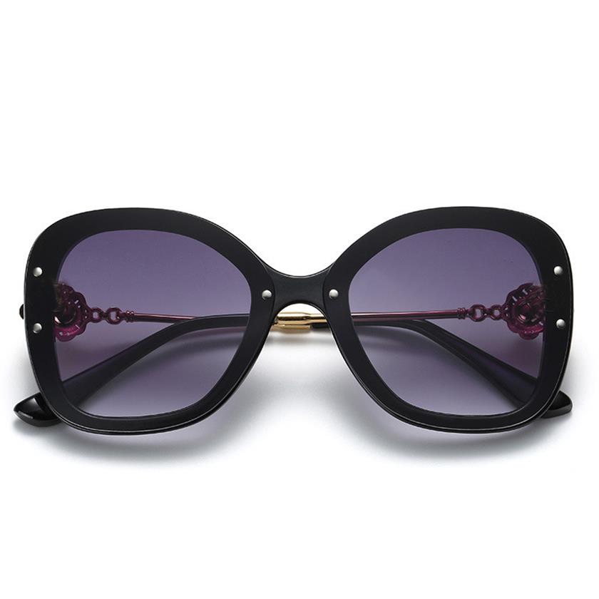 

Fashion Flower Pearl Sunglasses Retro Ladies Luxury Sun Glasses Designer Brand Women Eyewear Oculos De Sol263t