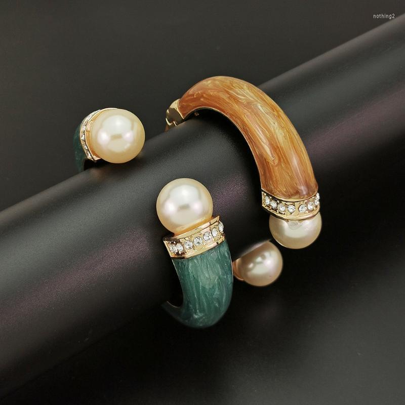 

Bangle Exquisite Luxury Gorgeous Fashion Pearl Bracelet For Women Temperament Charm Jewelry Birthday GiftBangle