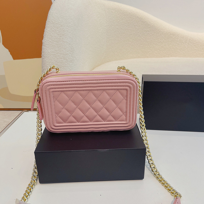 

High Quality Diamond Chain Satchel Fashion Women Luxury Designer Bags 2022 Ladies Wallet Embroidery Saddle Crossbody Houlder Messenger Classic Sacoche Handbag, Black