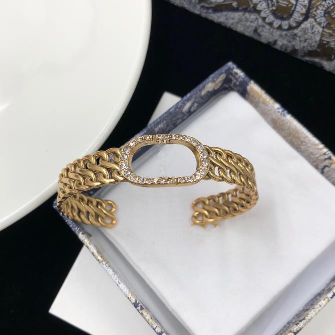 

Designer Brand Letter Charm Bracelet Women Inlaid Rhinestones Open Bangle Hand Chains Valentine's Gift Wedding Jewelry