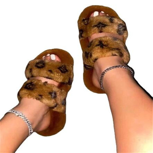 Women Big Size Fur Slippers Autumn Winter Indoor Sandals House Full Furry Soft Fluffy Plush Platform Flats Heel Non Slip Luxury Designer Casual S