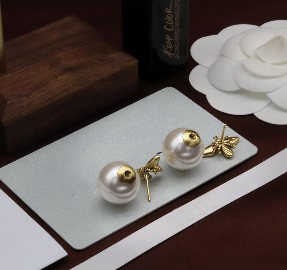 

New designed vintage Dangle earring micro inlays diamonds women's 18KGP Retro Brass D letter pendant Celebrity Ladies earring studs luxurious jewelry E2-20