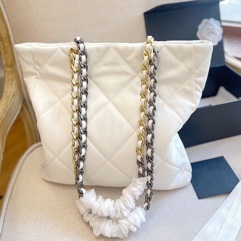 

2022Women Fashion Large Capacity Tote Shoulder Bag Luxury Designer Handbag Calfskin Quilted Diamond Lattice Gold Silver Double Chain Shopping Crossbody 30CM, Black