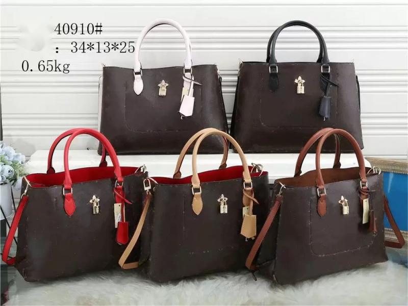 

Big Bucket Bag Designer ladies handbag messenger bag style outdoor casual fashion high quality presbyopic one shoulder suitable for all kinds of occasions, Red