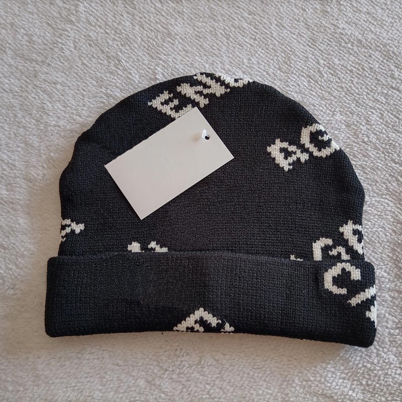 

classic designer autumn winter beanie hats hot style men and women fashion universal knitted cap autumn wool outdoor warm skull caps, Black