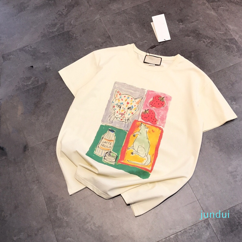 T-shirt Femme 2023 Printemps Été Nouveau Designer Tendance T-shirt Femme Quatre Grilles Peintes À La Main Graffiti Dessin Animé Fraise Léopard So