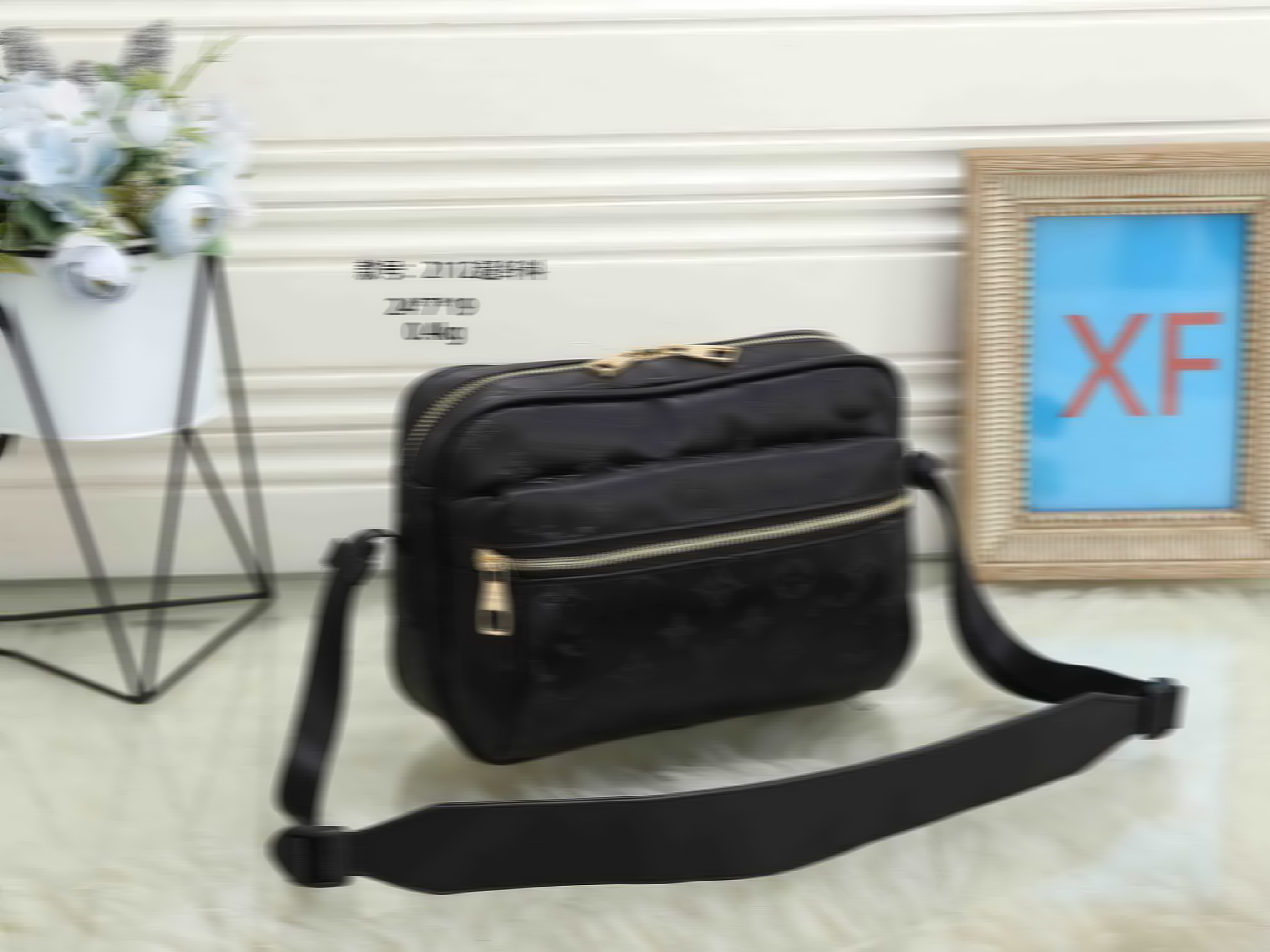 

Men Handbag Crossbody Shoulder bags satchels messenger bags black grid designer Purse Mobile phone storage Women chest bag Man handbags Backpack, 38