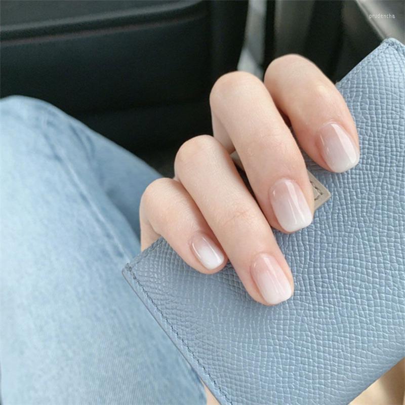 

False Nails 24pcs Women Fashion Detachable Gradiant White Heart Wearable Fake Full Cover Nail Tips Prud22