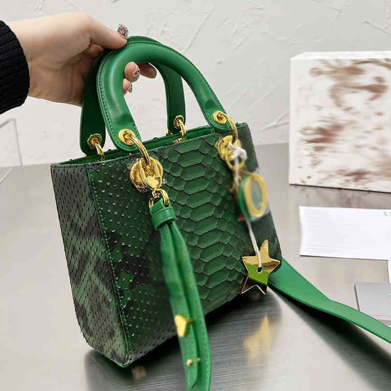 

Shoulder Bag Famous Designers Brands Bags Designer Handbags Tote Women Classic Crossbody Favourite Fashion Shoulderbag Handbag Ladies Purses, Dio050710
