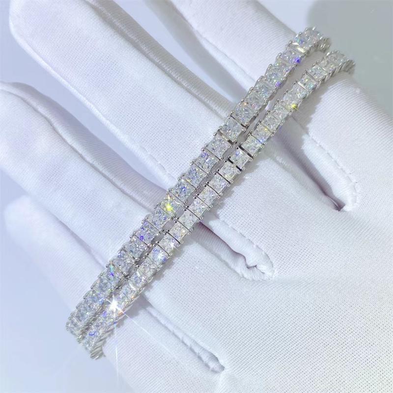 

Charm Bracelets Trendy Single Row 2.5/3mm D Color VVS1 Princess Square Moissanite Bracelet 925 Sterling Silver Tennis Chain Women GiftCharm