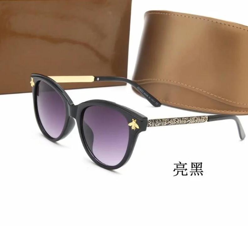 0521 Wholesale Designer Sunglasses Original Eyeglasses Outdoor Shades PC Frame Fashion Classic Lady Mirrors for Women and Men