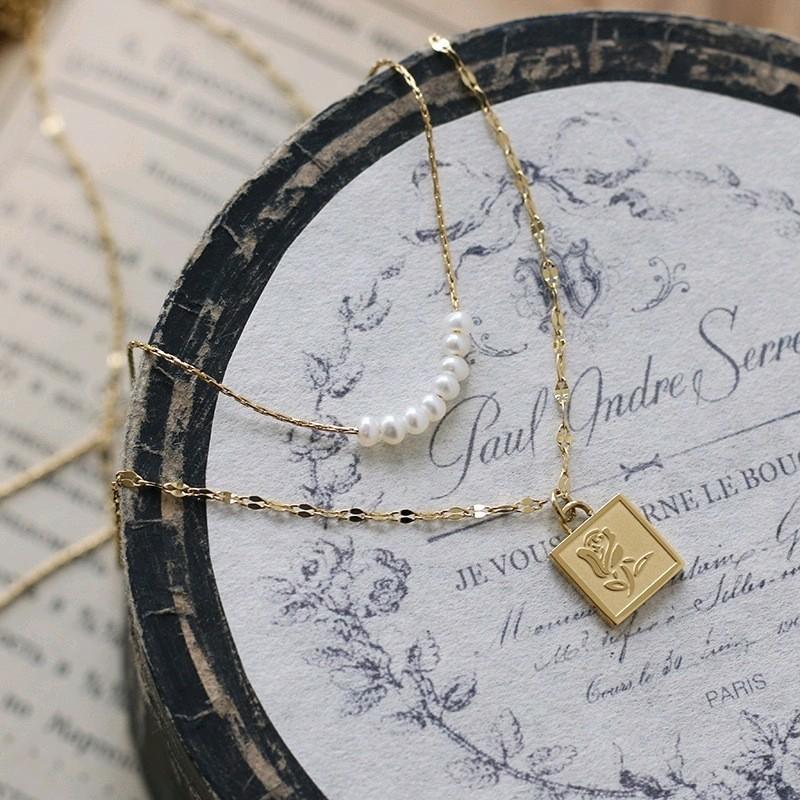

Pendant Necklaces French Elegant Stainless Steel Necklace Gold Rose Flower For Women Adjustable Clavicle Chain Jewelry GiftPendant