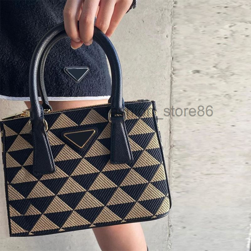 

Galleria Luxurys Designer Bag Ladies Handbag Leather fabric triangle pattern Women Totes Crossbody Tote Top Quality Newest Symbole