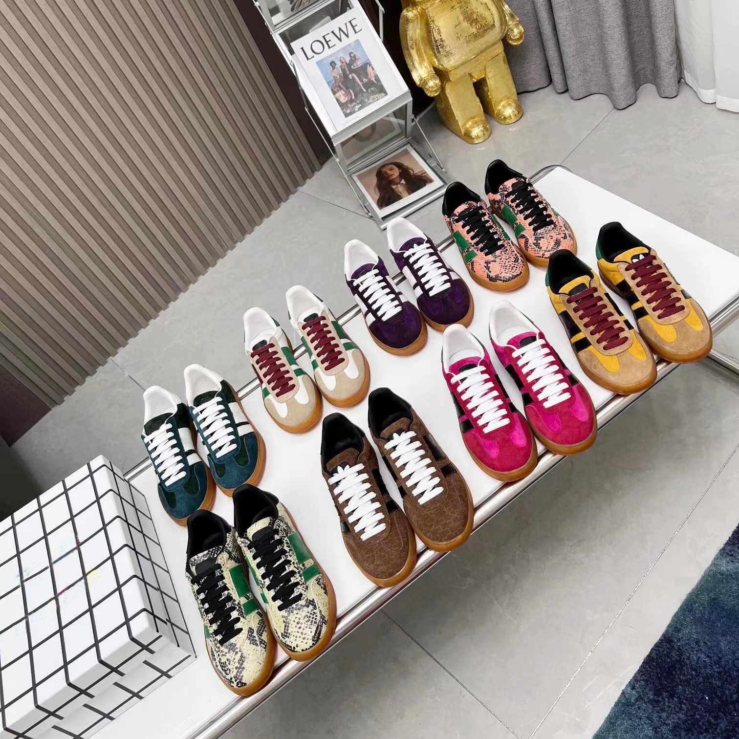 

Designer Sneakers Gazelle Sneakers Fashion Men Casual Shoes Print Alphabet Shoe Luxury Leather Trainers Embroidery Retro Rubber Trainer