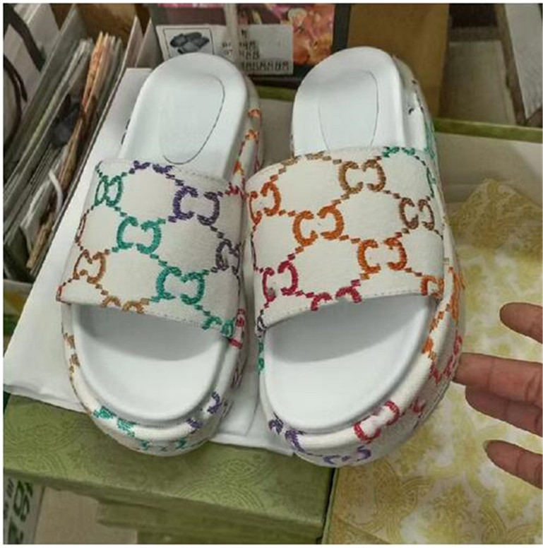 

New Men Women Flip Flop Lady Shoes Embroidery Wedge Sandals Elevator Women Designer Rubber Slides High Quality Platform Scuffs Home Shoe Size 35-42, Platform slippers