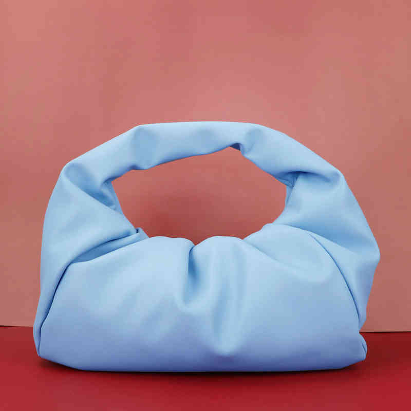 

Monogrammed Letters Pouch Genuine Soft Leather Women Cloud Bag New Handbag Fashion Hand Purse Clutch Bag Dumpling Shoulder Bag G220422, Glacier blue