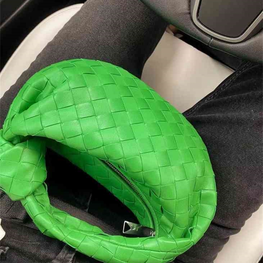 

Bottegav Venetas Jodie Woven Knotted Bag Mini, Parrot green