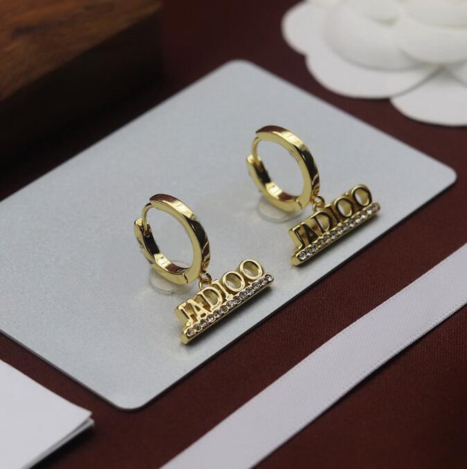 

Luxury Dangle tassel Pearl Ear studs Celebrity female D Letters TRIBALES Vintage Brass 18K gold plated Star High-Quality women chain Earrings E0111g