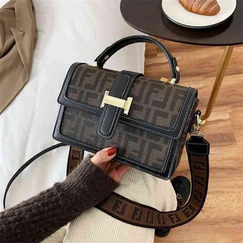 

70% factory online sale Bag popular printed portable one shoulder small square bag 45CQ, Black