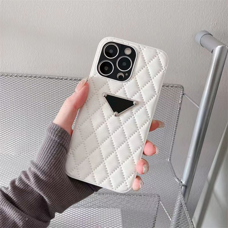 

Designer Leather Phone Cases For iPhone 14 13 12 11 Pro Max 14Pro 13Pro 13ProMax 12ProMax Lambskin Soft Mobile Back Shell X XS XR XSMAX 7 8 Plus cellphone Cover Case, White[p]