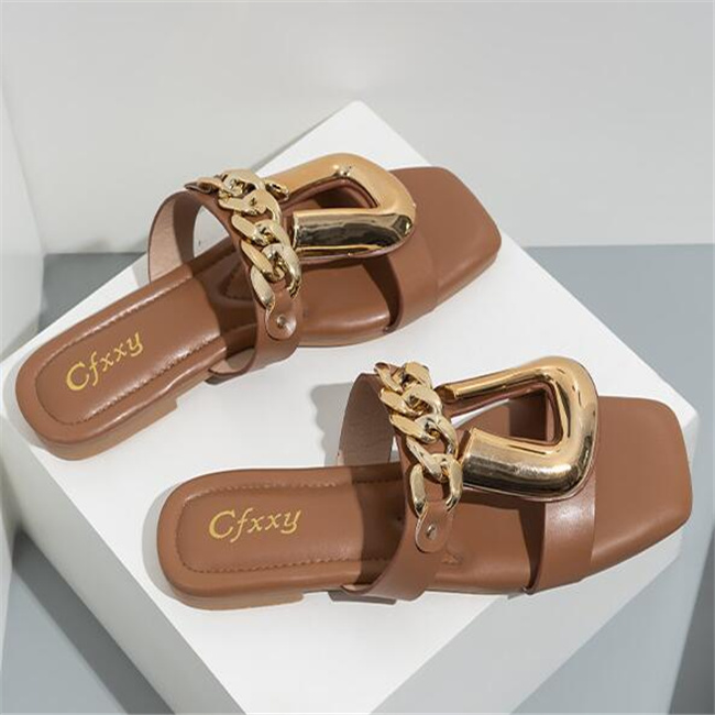 

2022 New Womens Soft Leather Sandals Mules Summers Fashion Slides Flat Chain Female Slipper Wide U buckle Casual Beach Slip Shoes, Brown