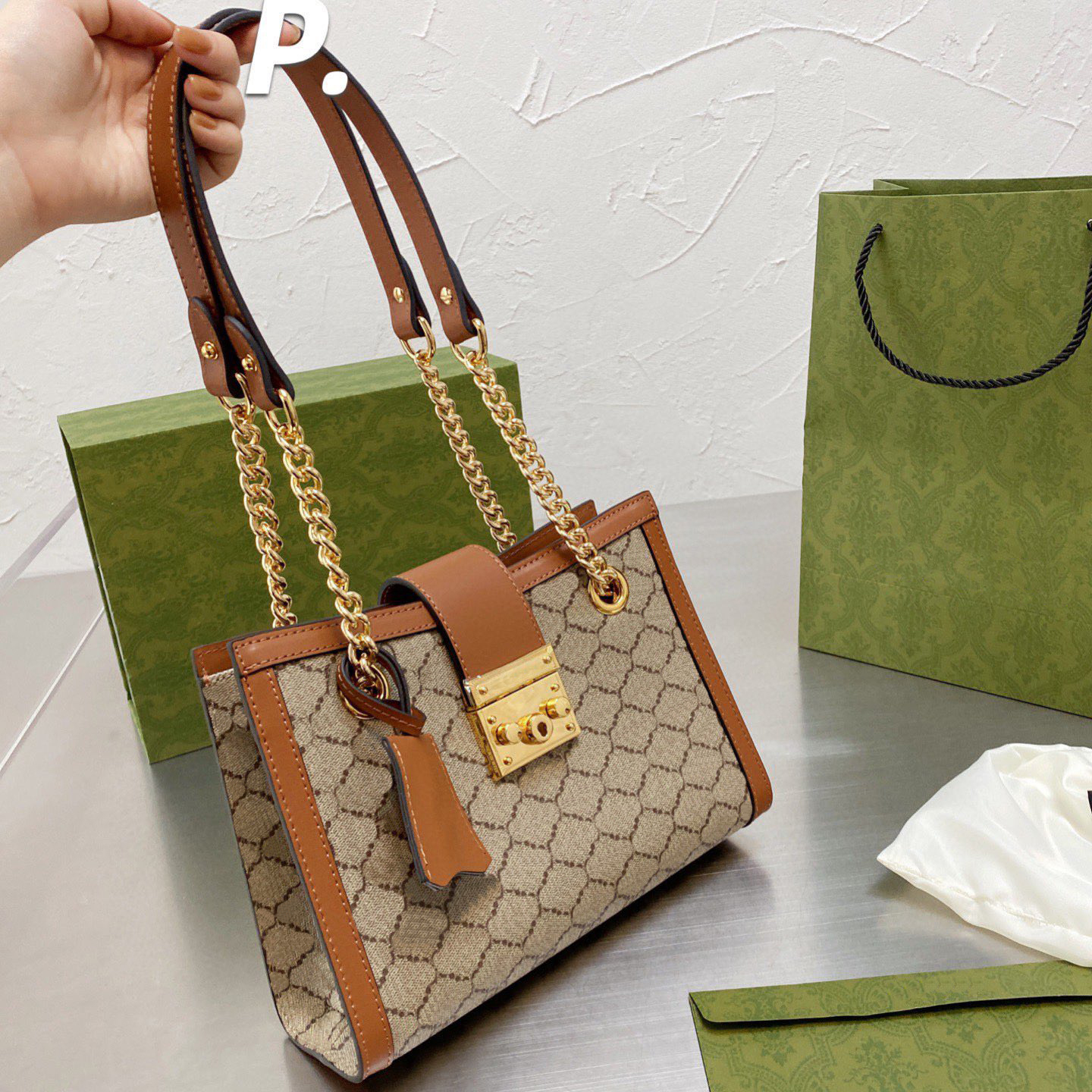 

Fashion One Shoulder Crossbody bag Ladies Designer Canvas Piece Leather Tote Bags Cross Metal Lock Bagg Versatile Classic Essentials, Black