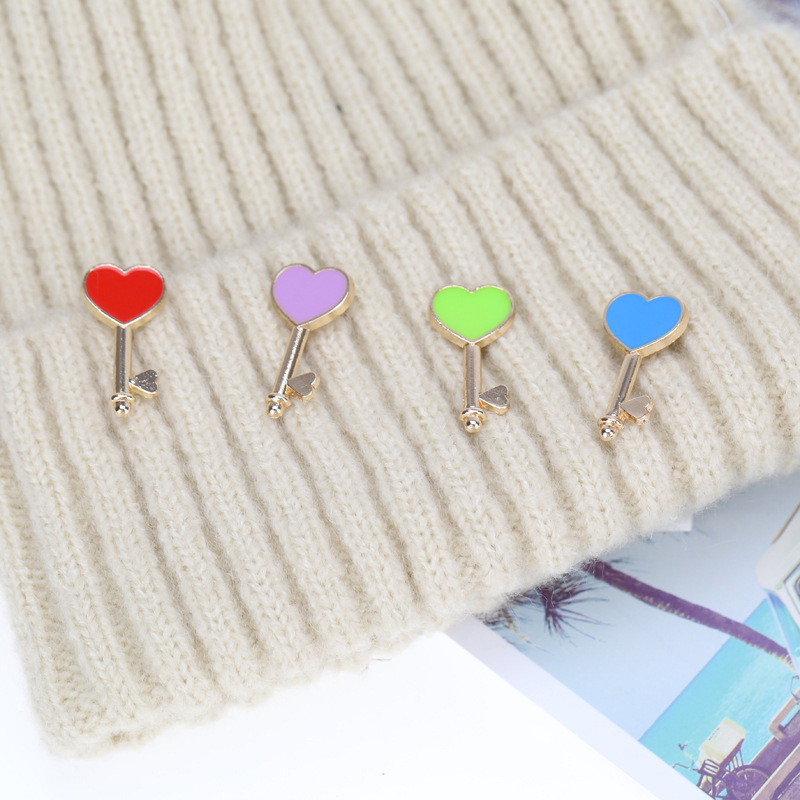 

Color Heart Key Brooch Pin Couples Oil Drop Alloy Enamel Clothes Badges Women Cartoon love Keys Collar Pins Bag Hat Sweater Coat Corsage Accessories