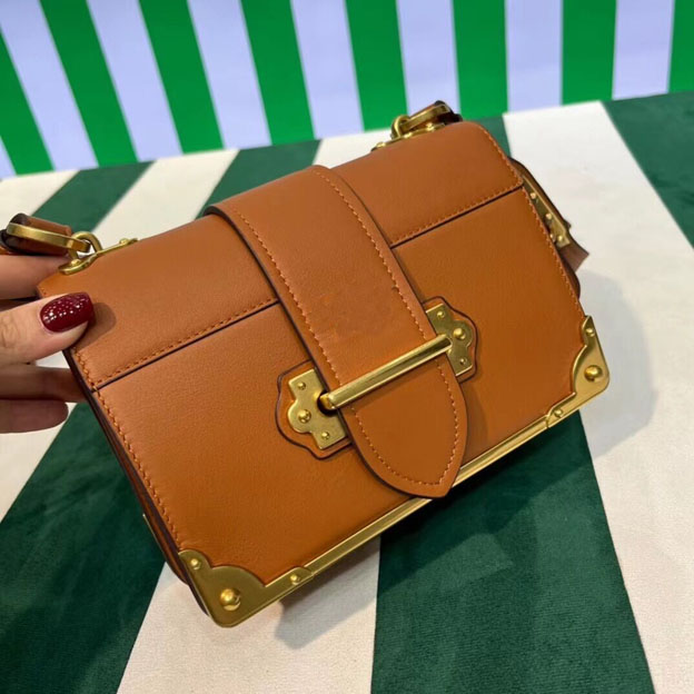 

Exquisite fashion buckle cosmetic bag high end luxury designer Classic women high quality fas hion one shoulder money cross size 20 14.5 -7cm, Yellow