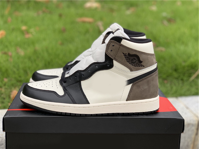 

Shoes Authentic 1 High Og Dark Mocha Sail Black Leather Overlays 1s Travis Scotts White Men Basketball Sports Sneakers, Bubble wrap packaging